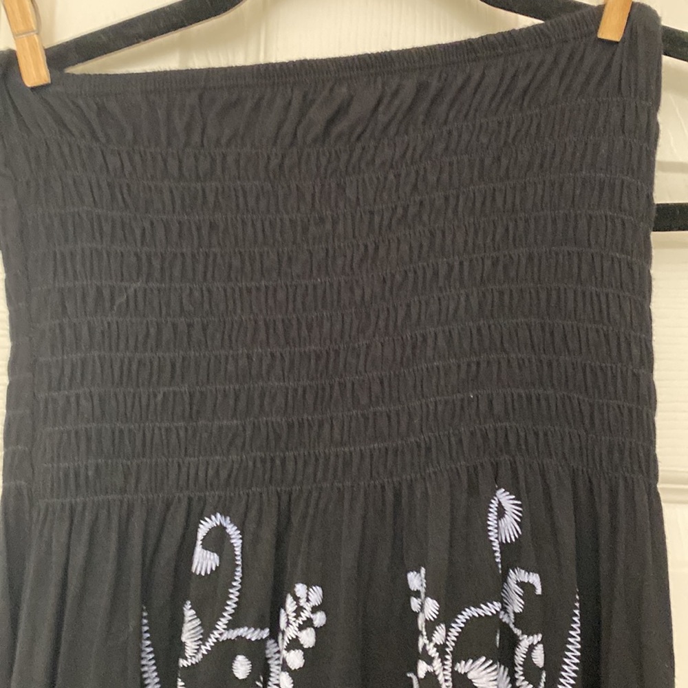 Black maxi dress - Picture 2 of 5